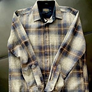 Never Worn Pendleton Lodge 100% Wool Shirt - Medium